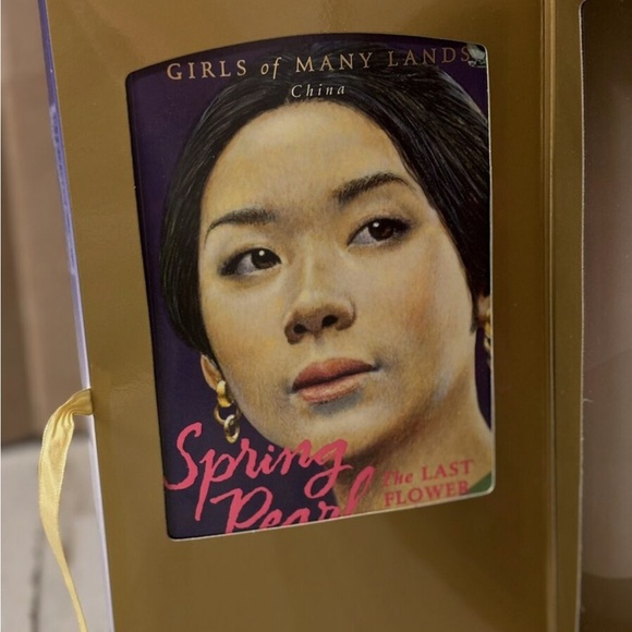 American Girl - Girls of Many Lands Spring Pearl - Picture 8 of 8